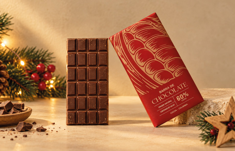 Barra de chocolate oscuro con sabores locales