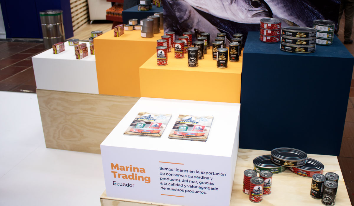 Rediseño de marca y stands ferias - Sunao Trading